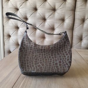 Stuart Weitzman 90s crocodile brown purse size 7.5